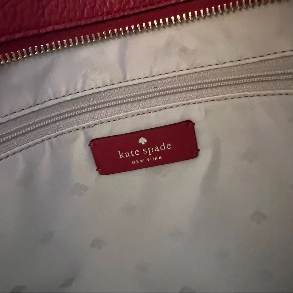 NWT Kate Spade Lexy Pebbled Shoulder Bag Red